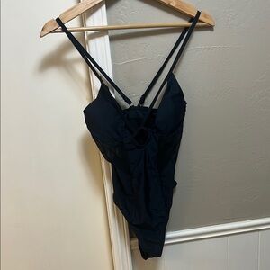 📣BOGO free any closet item equal/less value Sexy sheer panel cross back Swimsuit